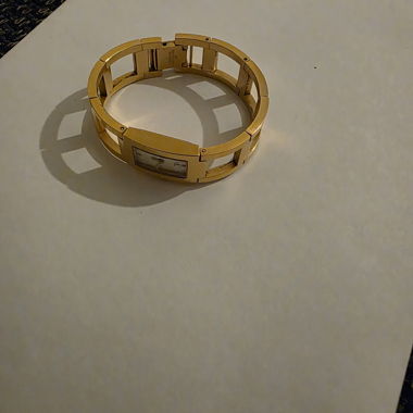 Goldene CK Damenarmbanduhr