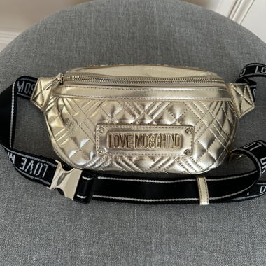 Sac banane Love Moschino
