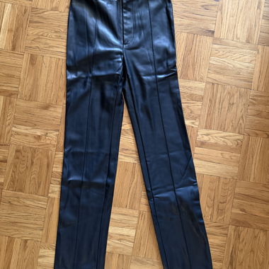 Pantaloni in ecopelle Pull&Bear neri S