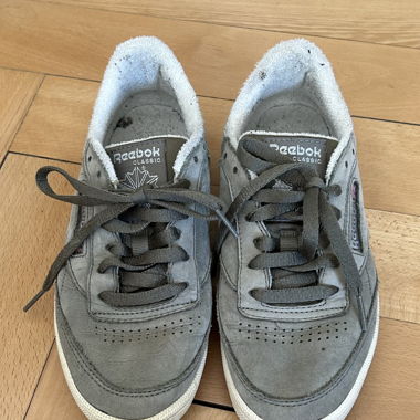 Olivgrüne Reebok’s