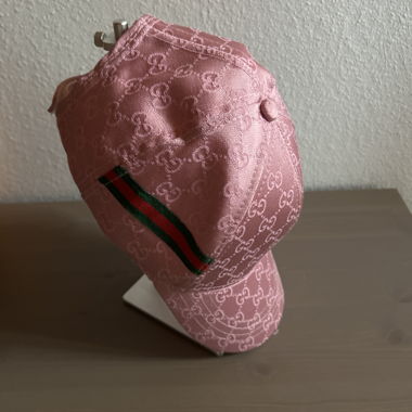 Casquette rose Gucci