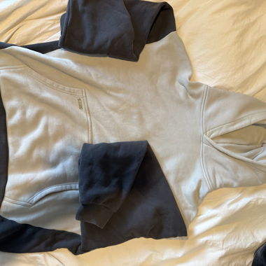 PESO RAWS Hoodie Medium