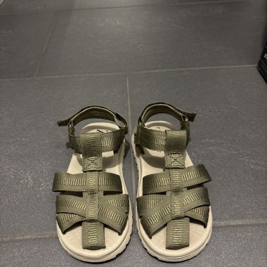 Zara Sandals Size 27