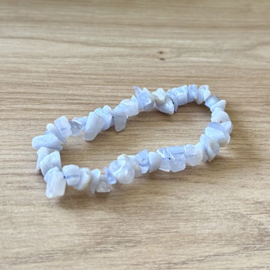 Armband aus blauem Spitzenachat-Kristall