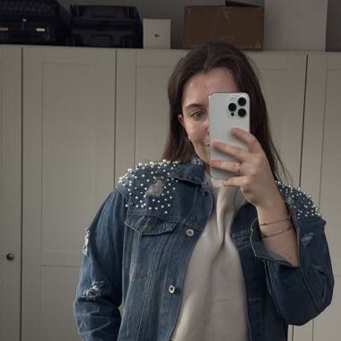 Denim Jacke mit Perlen 