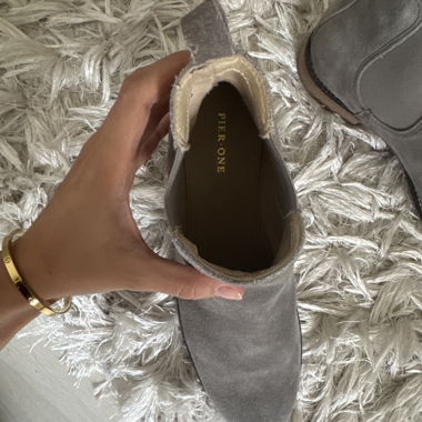Graue Boots