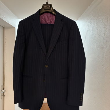 Abito in lana navy a righe sottili Savoy Tailors Guild