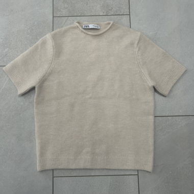 Beiger T-Shirt-Pullover