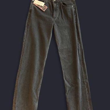 lo-rise baggy jean (Denim Forum)