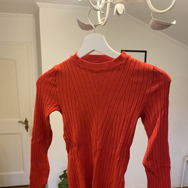 Rotes Oberteil