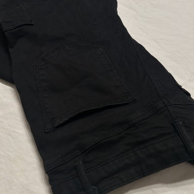 Jeans mit Details 