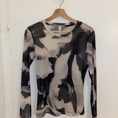 Durchscheinendes Langarmshirt