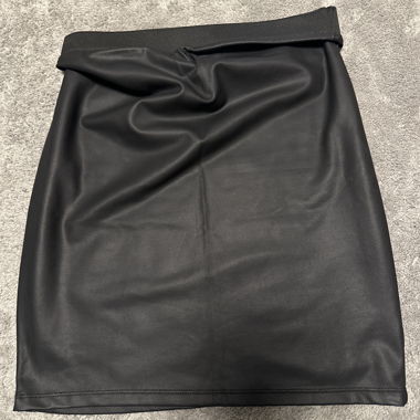 Black faux-leather tube skirt