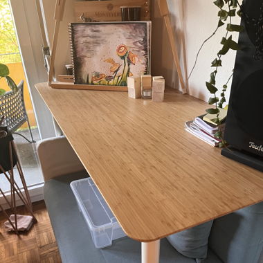 Schreibtisch