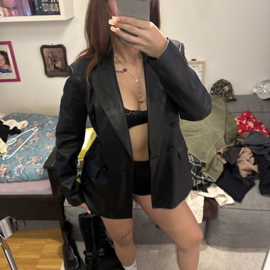 Schwarzer Blazer