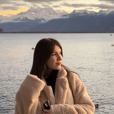 Cappotto in ecopelliccia beige