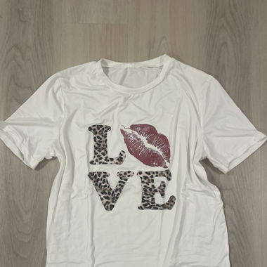LOVE t-shirt