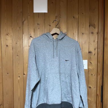 Grey vintage Nike Hoodie 