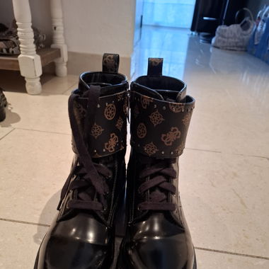 Guess Stiefeletten