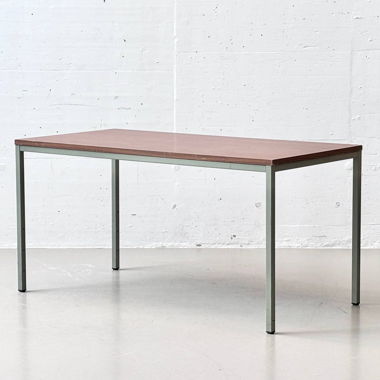 Bürotisch mit Palisander-Optik & Stahlgestell