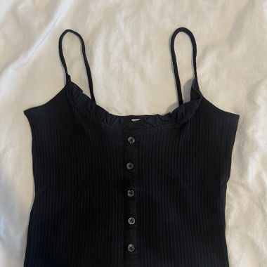 black crop top