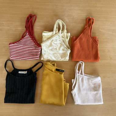 Lot de tops simples (9)