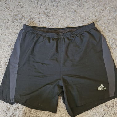 Pantaloncini sportivi adidas