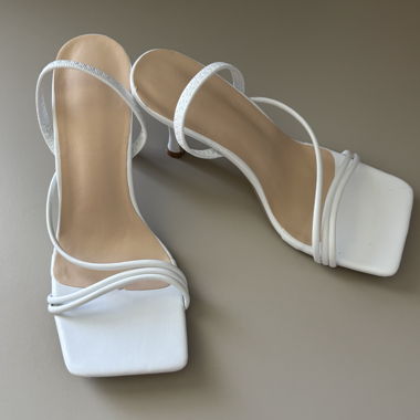 Sandali bianchi con tacco
