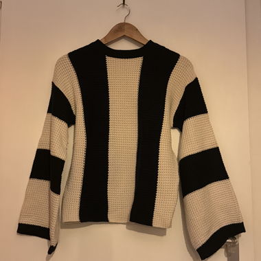 PULL BLANC ET NOIR