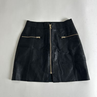 Gonna mini in ecopelle nera