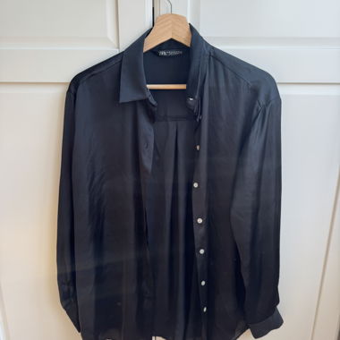 Blusa nera Zara, taglia M (EUR M)