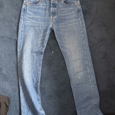 Levis Jeans