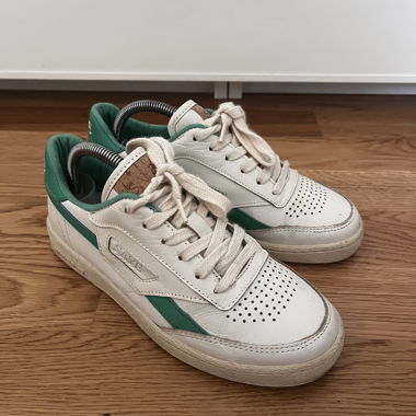 Baskets Saye modèle 89