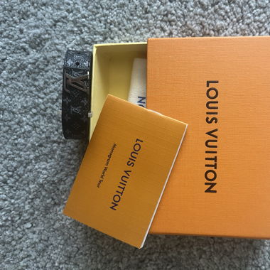 LOUIS VUITTON Armband