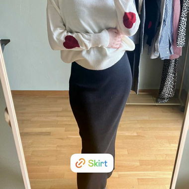 Gonna lunga in tessuto elastico, avvolge il corpo magnificamente