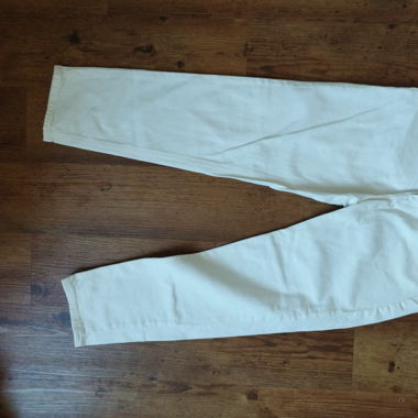 Momjeans weiss