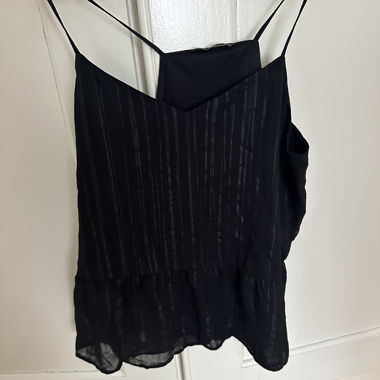 Schwarzes top