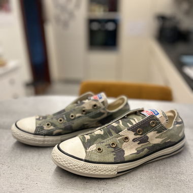 Converse militaire pointure 36 sans lacets 