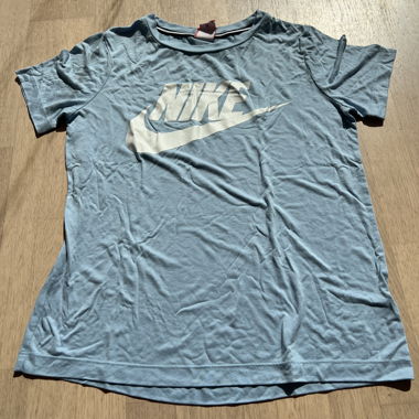Nike-Blaues T-Shirt