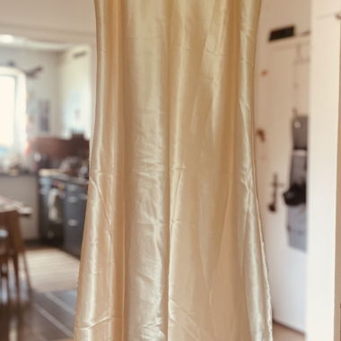 Abito/sottoveste satinato color crema
