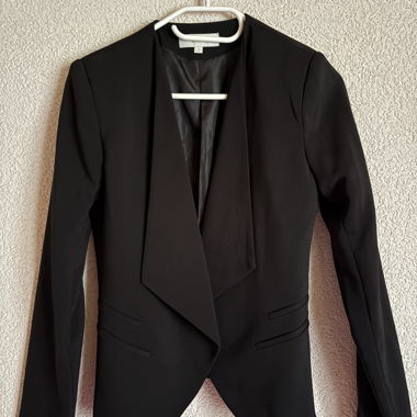 Schwarzer Blazer