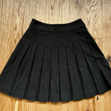 Black Pleated Skirt XXS