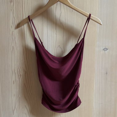 Stradivarius Cascade Top