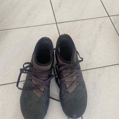 adidas foot shoes (soccer)