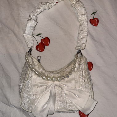 Cute coquette white Pearl Bow Shoulder Bag