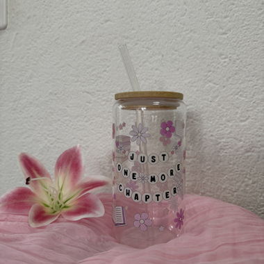 Glas aus Glas "Just One More Chapter"
