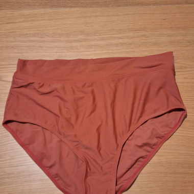 Ockerfarbene Bikinihose