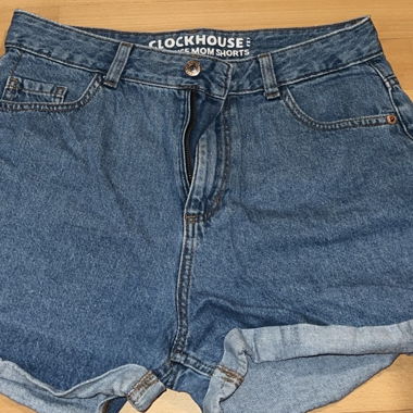 Clockhouse Mom Shorts Size 40