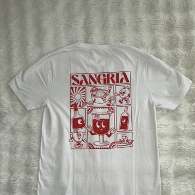 T- SHIRT WITH A CUTE PRINT