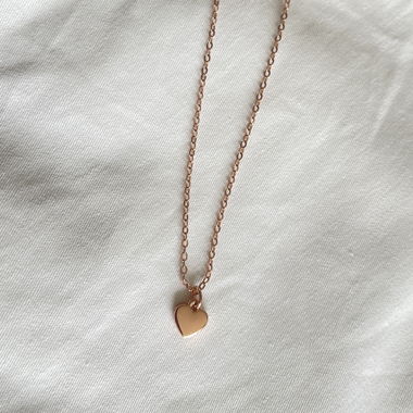 Collana con ciondolo a forma di cuore